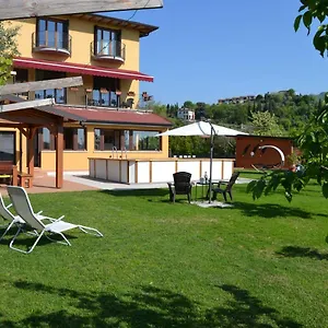 https://villa-la-veranda.it-lombardy.com